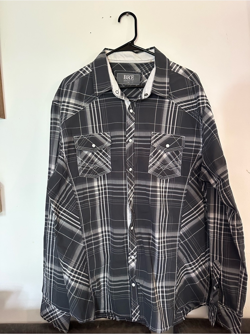 BKE Men's Black and White Plaid Button-Down Shirt